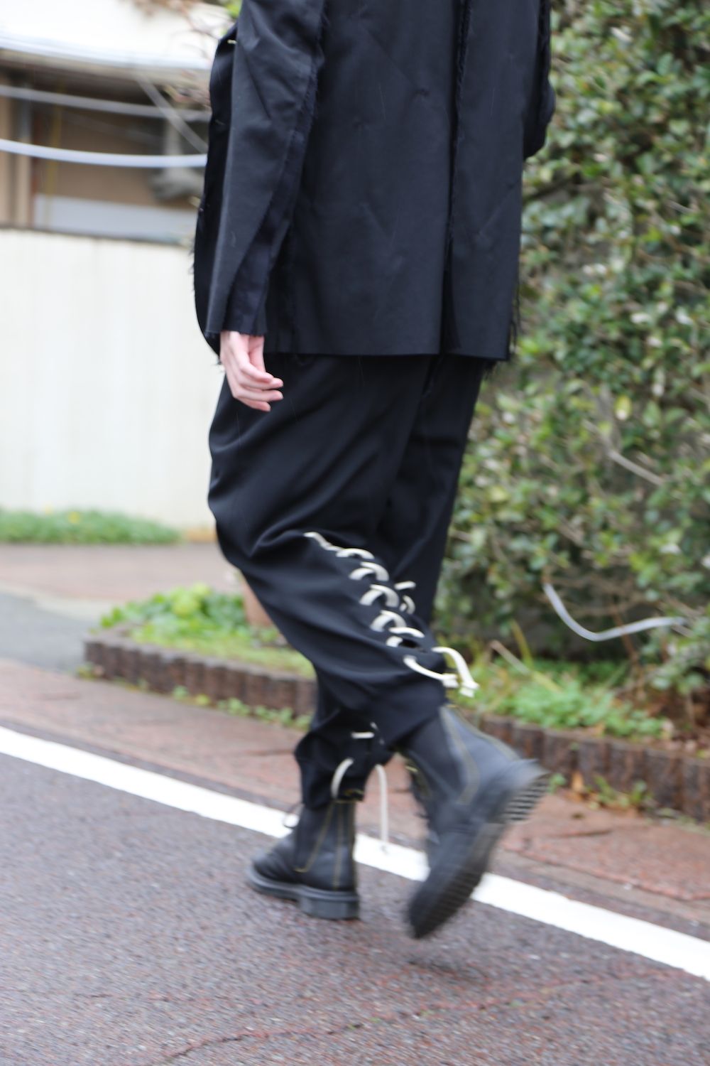 yohji yamamoto W-ヒモ開きレースアップパンツ(HD-P56-100) style.2021.1.24. | 1527 | mark