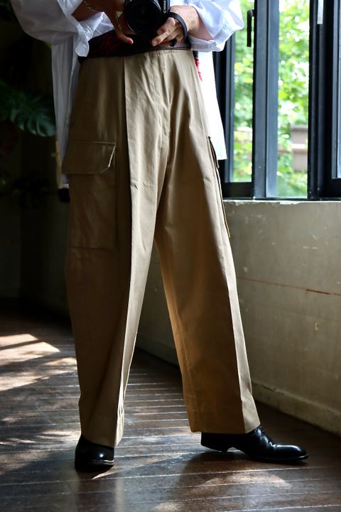 blurhms Washed Gabardine Super Wide 6P Slacks"BEIGE"スタイル.2022.7.24.