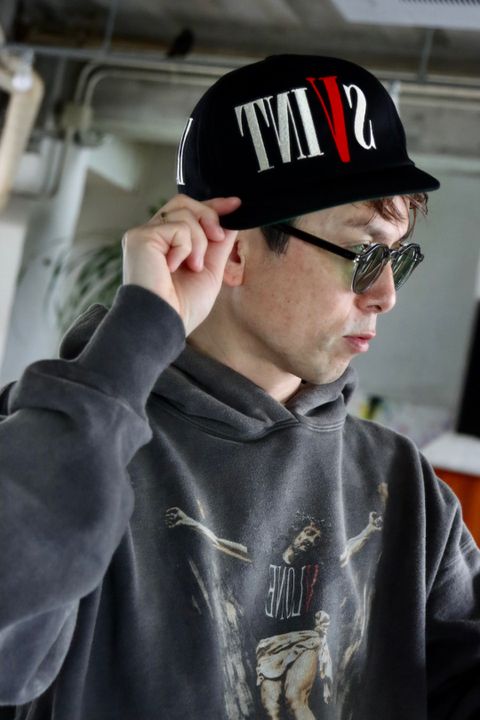 ©SAINT M×××××× 22SS VLONE HOODIE style.