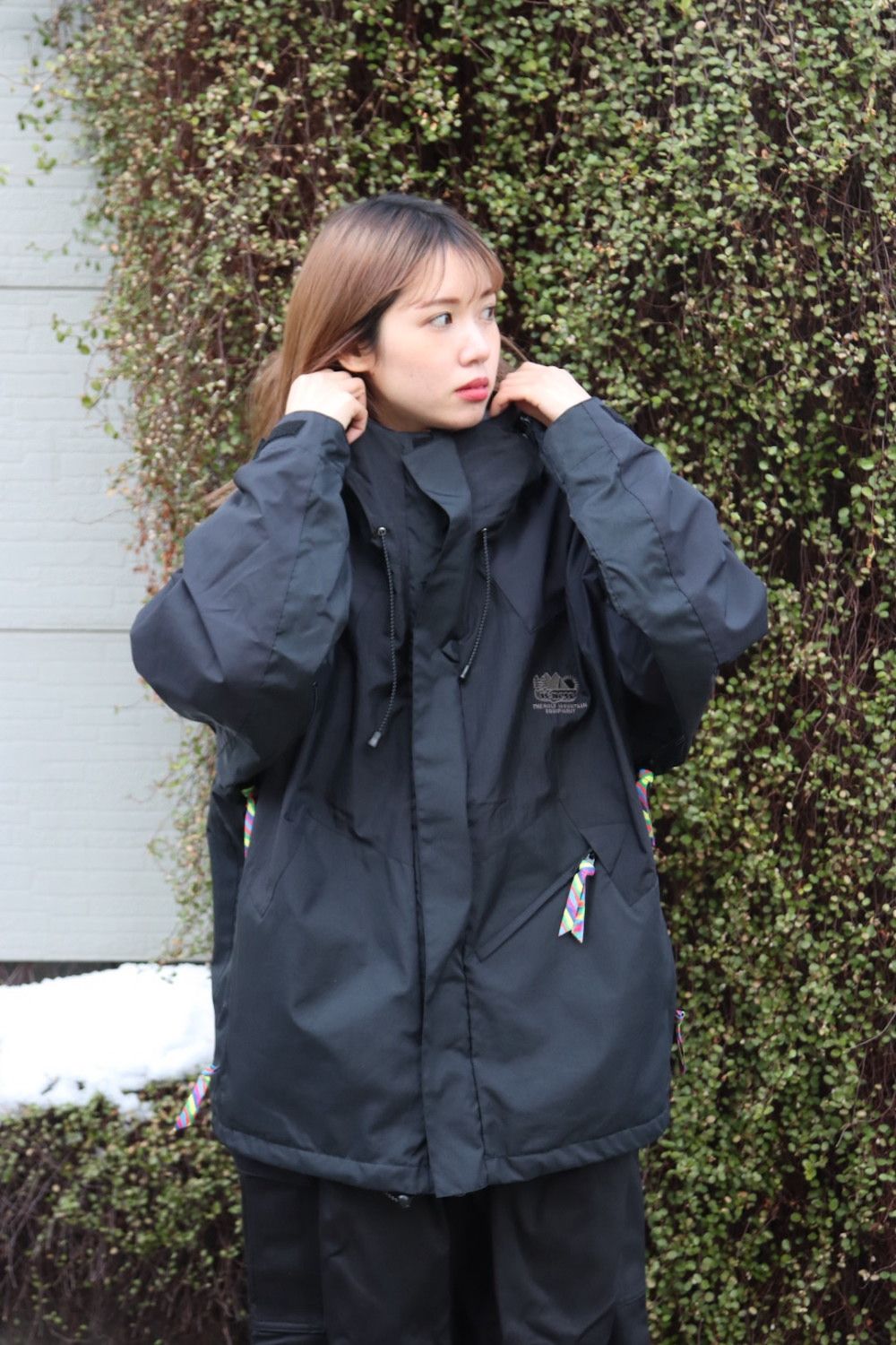 ホワイトＭサイズ2回着用美品IS-NESS THM ANNAPURNA MOUNTAIN JACKET