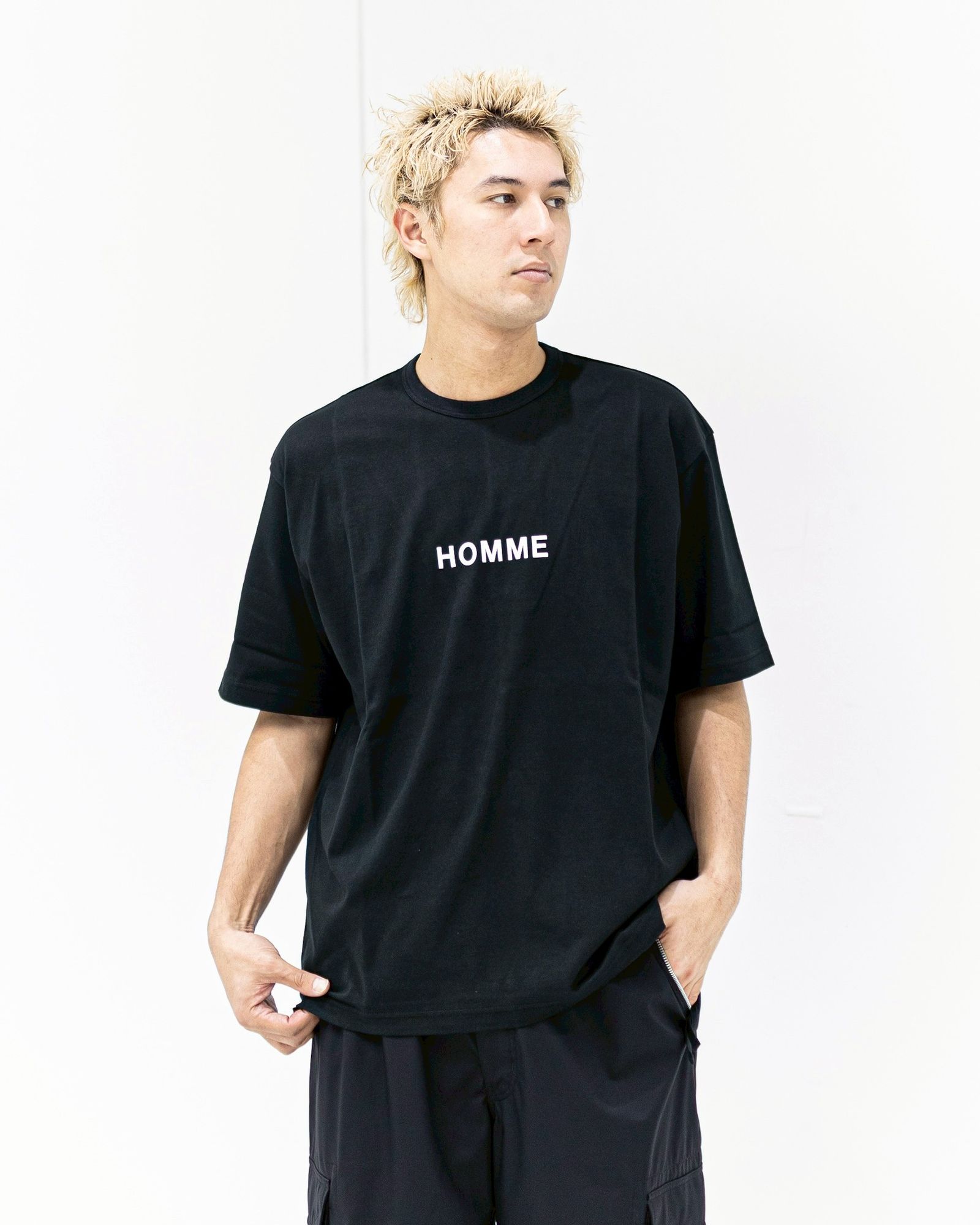 COMME des GARCONS HOMME ロゴプリントTシャツ 4月3日(金)新作発売！