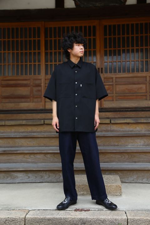 Graphpaper Selvage Wool S/S Oversized Box Shirt(GM212-50260) style. 2021.07.05.