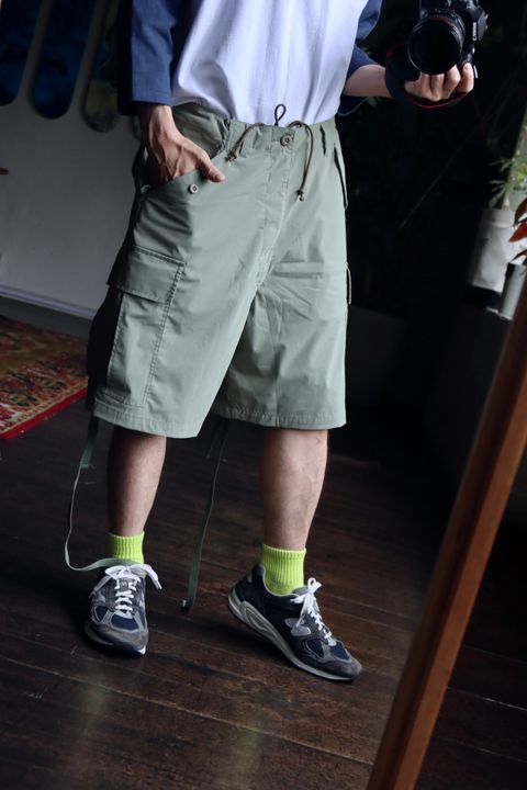 FreshService MICRO TYPEWRITER CARGO SHORTSスタイル