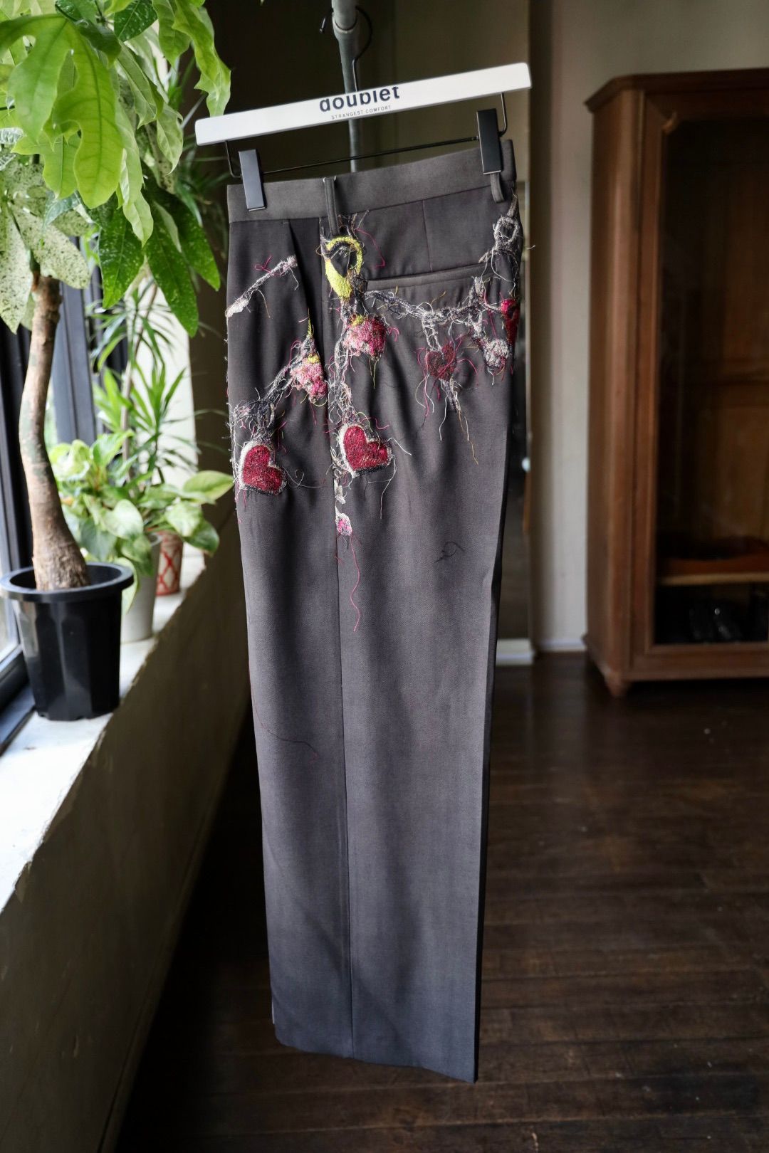doublet 25AW  EMBROIDERED CHAIN TAILORED TROUSERS (25AW16PT320) CHACORL☆8月9日(土)発売！