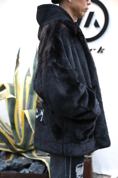 doublet HAND-PAINTED FUR JACKET"BLACK"style.2020.10.16.