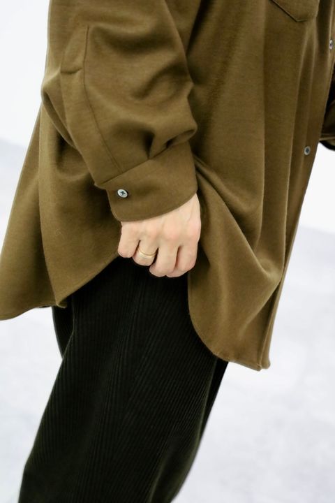 Graphpaper Wool Smooth Flannel Oversized Regular Collar Shirt"BROWN"スタイル.2025.10.7.