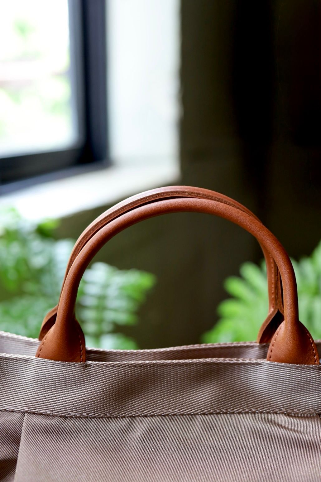 エンダースキーマ バッグ 2tuck tote M(yv-b-2tm)beige/brown☆7月11日(土)発売！