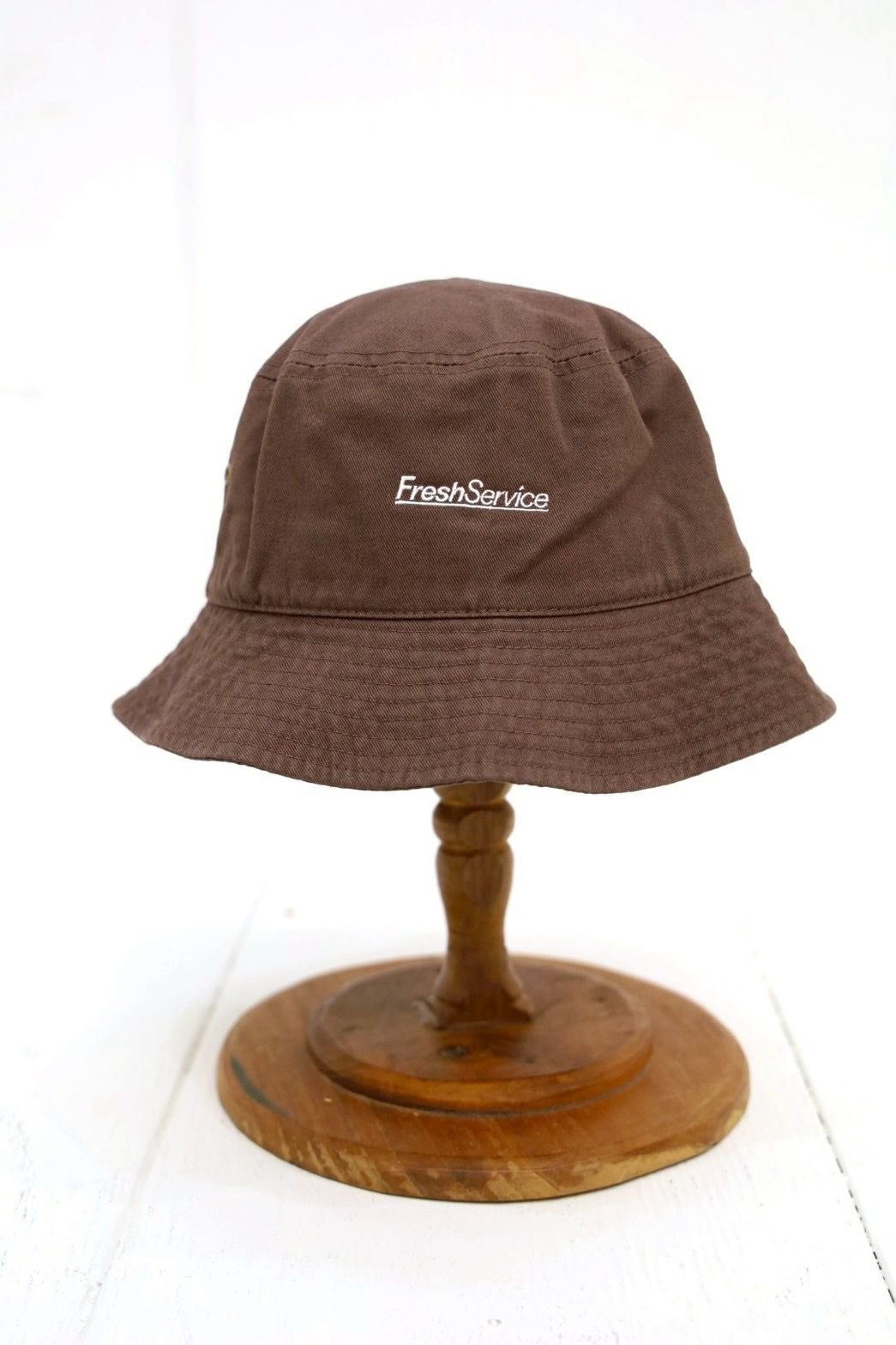 フレッシュサービス バケットハットCORPORATE BUCKET HAT(BROWN)