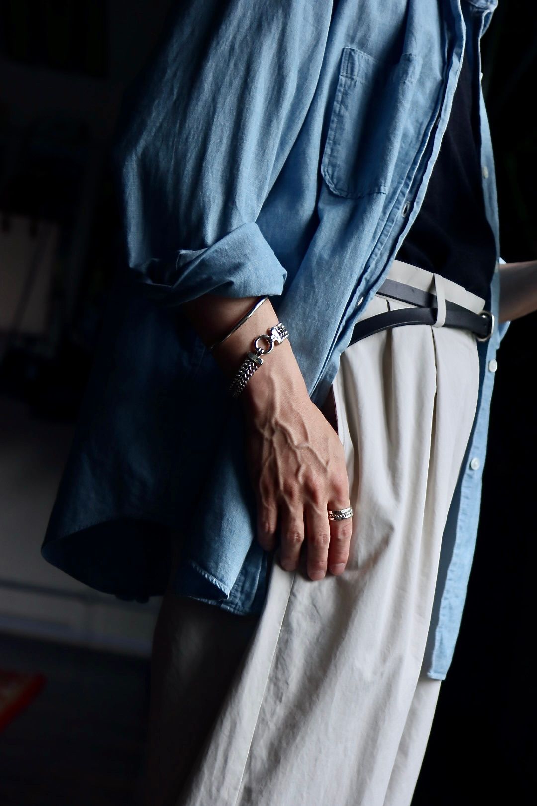 A.PRESSE High Density Weather Cloth Trousersスタイル