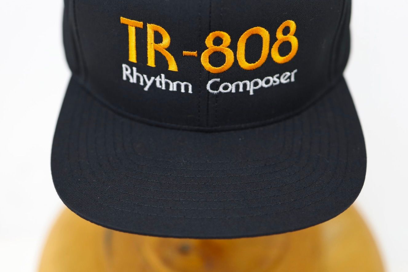 イズネスミュージック 26SS TR-808 CAP(ISNESS MUSIC×ROLAND)(IMP7_05_TR-808CAP01)BLACK-ORANGE☆新作発売！