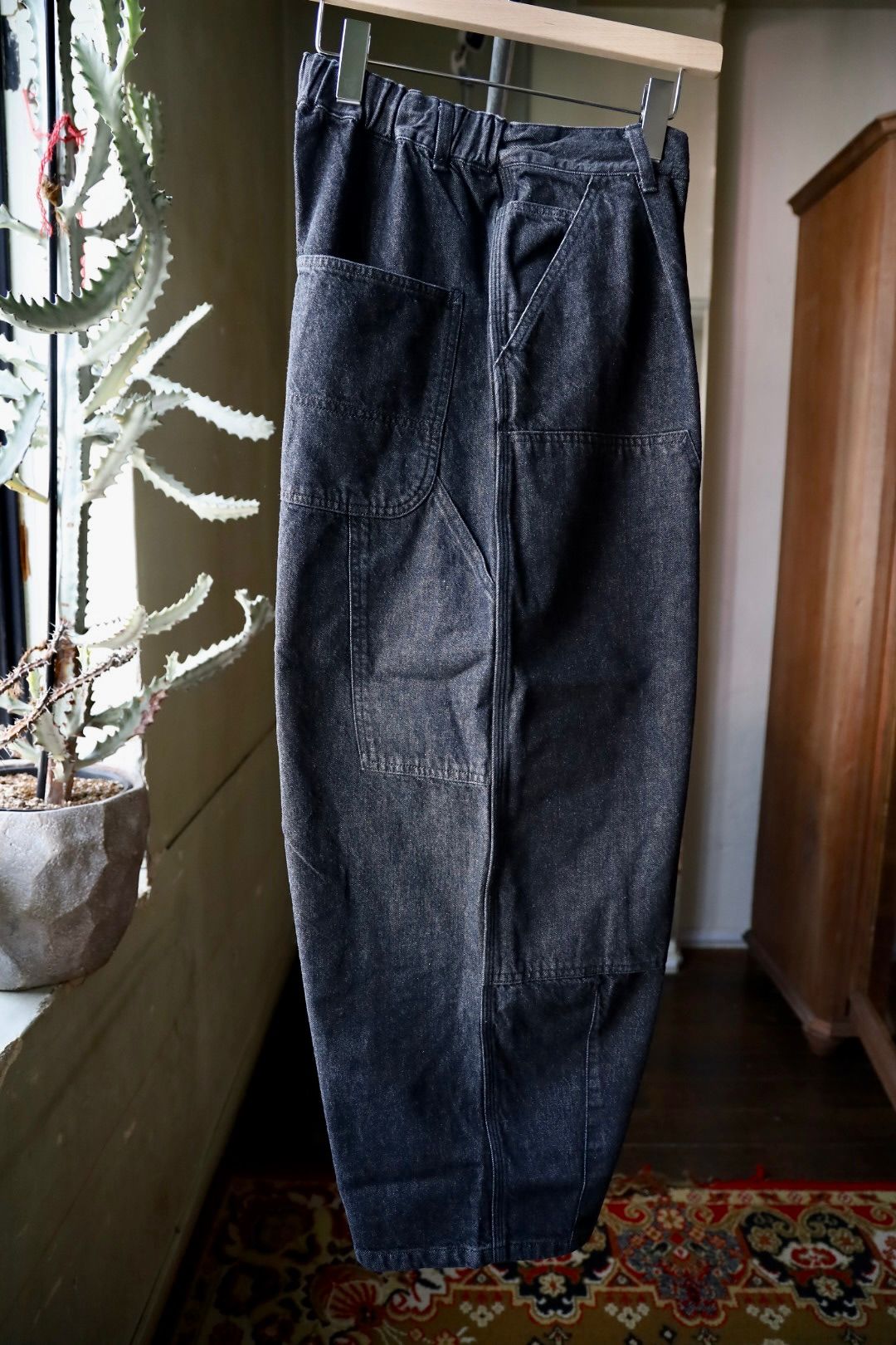 イズネス 26SS Double-Knee Balloon Painter Pants (26SS_12_1008SSBALOONPT01)BLACK☆新作発売！