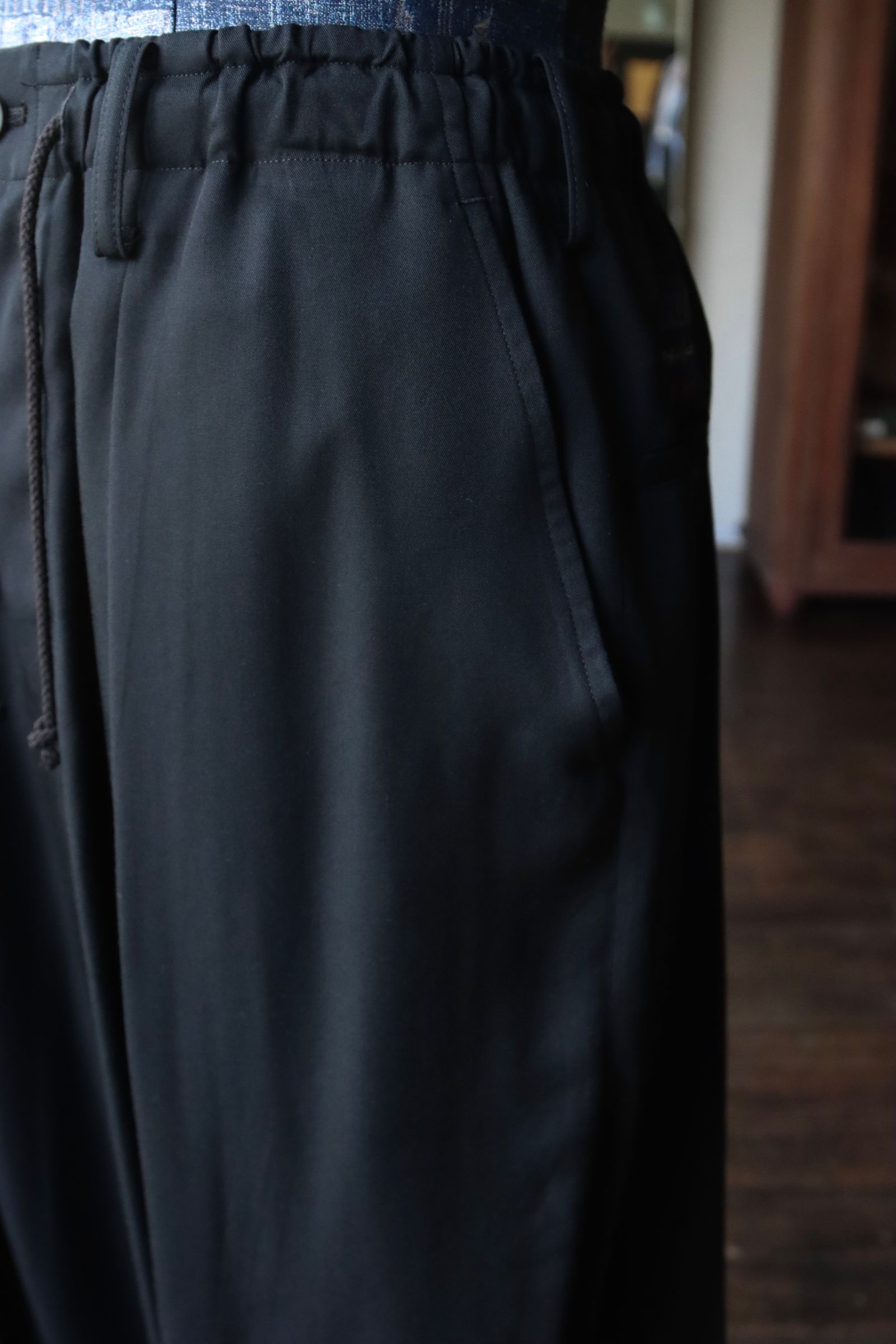 ヨウジヤマモト24SS 定番カラスパンツ (HS-P04-240)BLACK