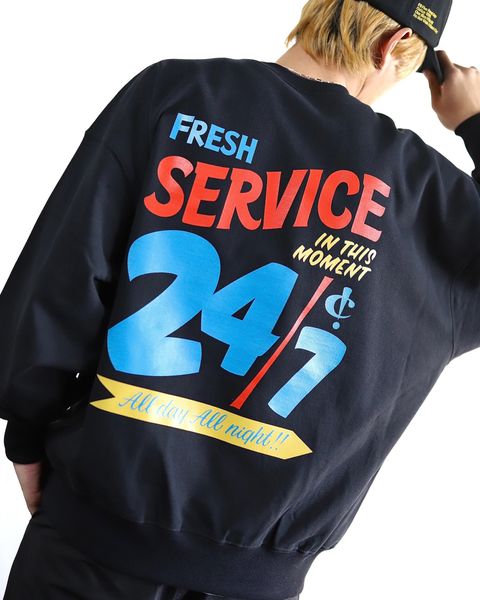 FreshService 24SS CORPORATE PRINTED CREW NECK SWEAT"All Day All Night" style 2024.3.8
