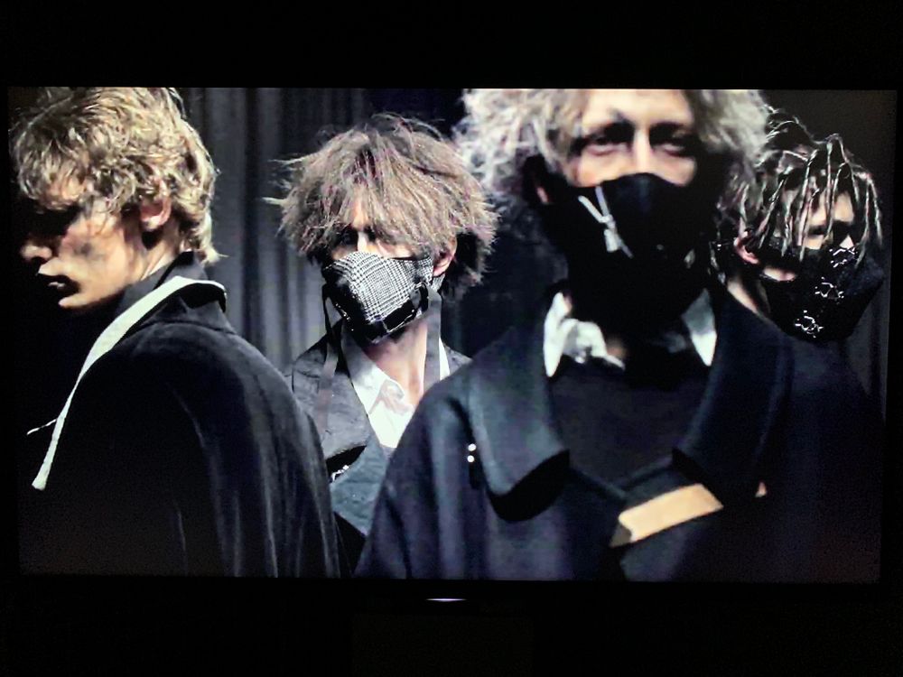 Yohji Yamamoto POUR HOMME AW 21/22 COLLECTION