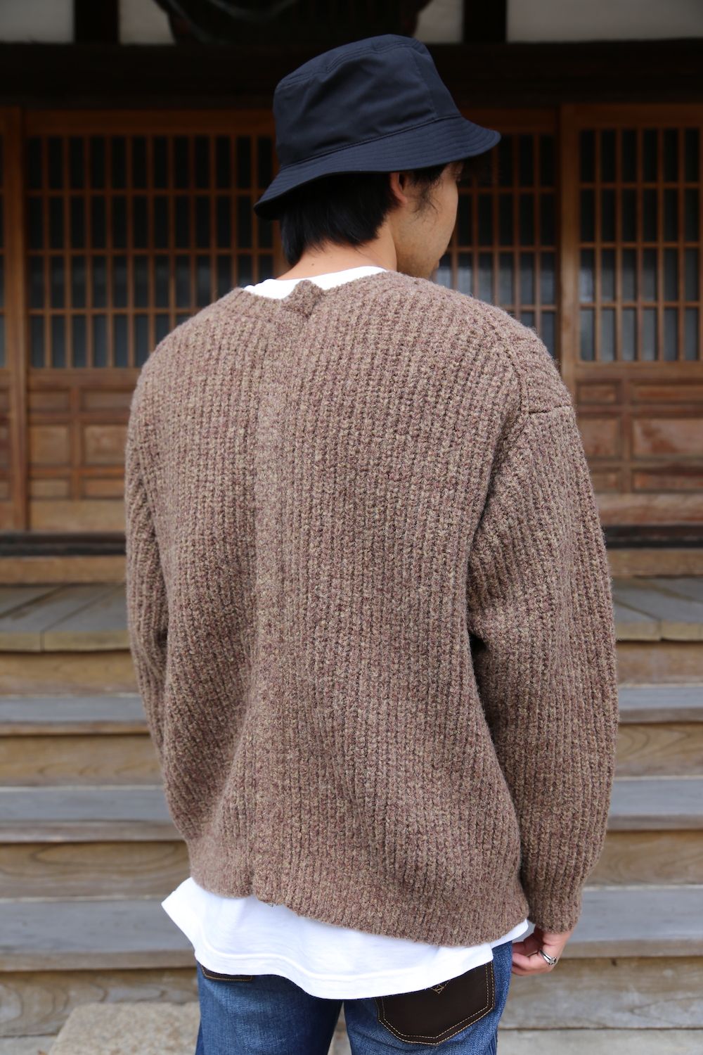 YOKE 3G BACK ZIP RIB CREW NECK"BEIGE"Style.2020.9.19.