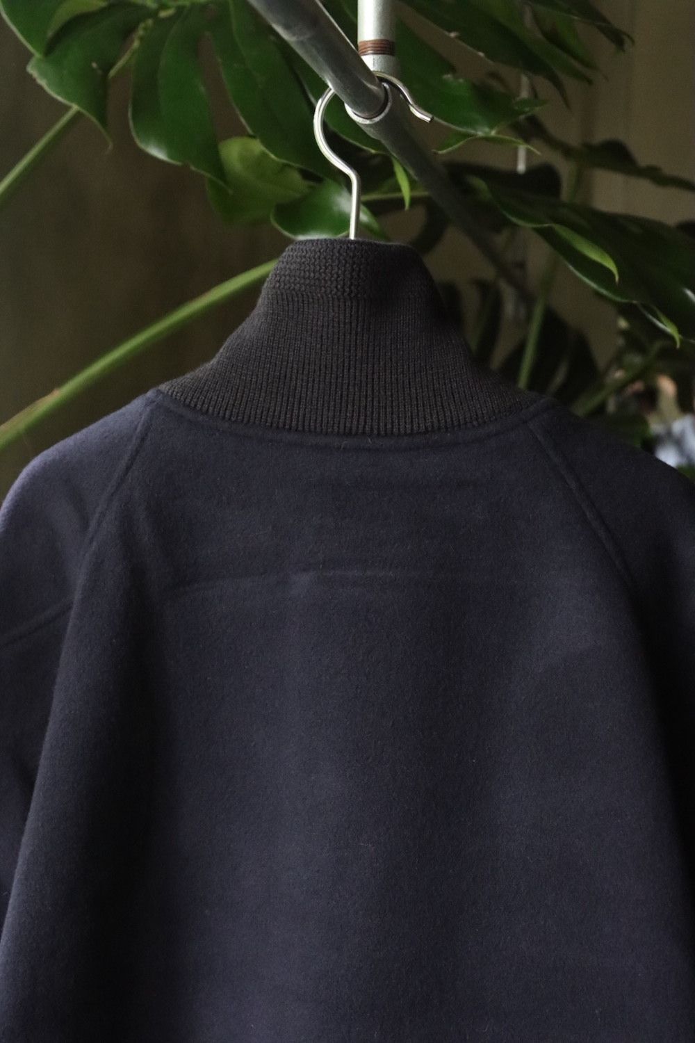 イズネス 22AW AWARD JACKET (1004AWJK01)NAVY