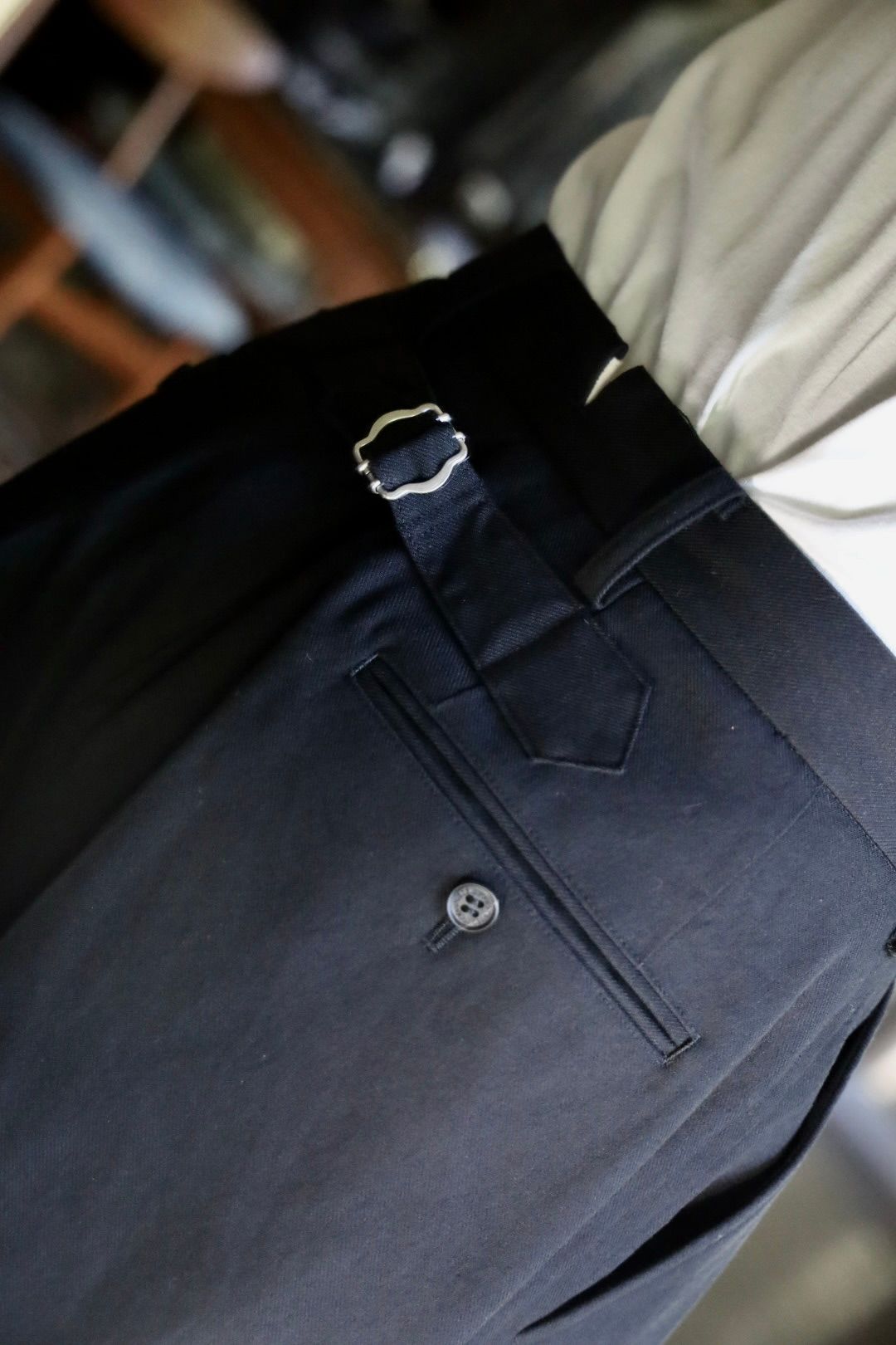 コムデギャルソンオム24AW 綿ウールサージタックパンツ(HN-P040-051)BLACK