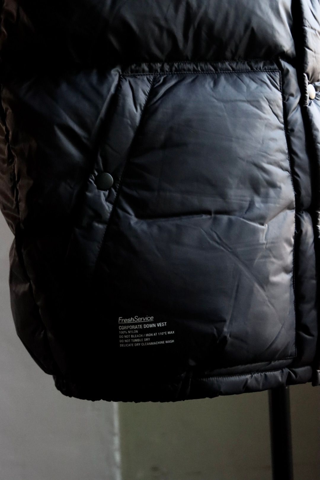 FreshServiceフレッシュサービスCORPORATE DOWN VEST