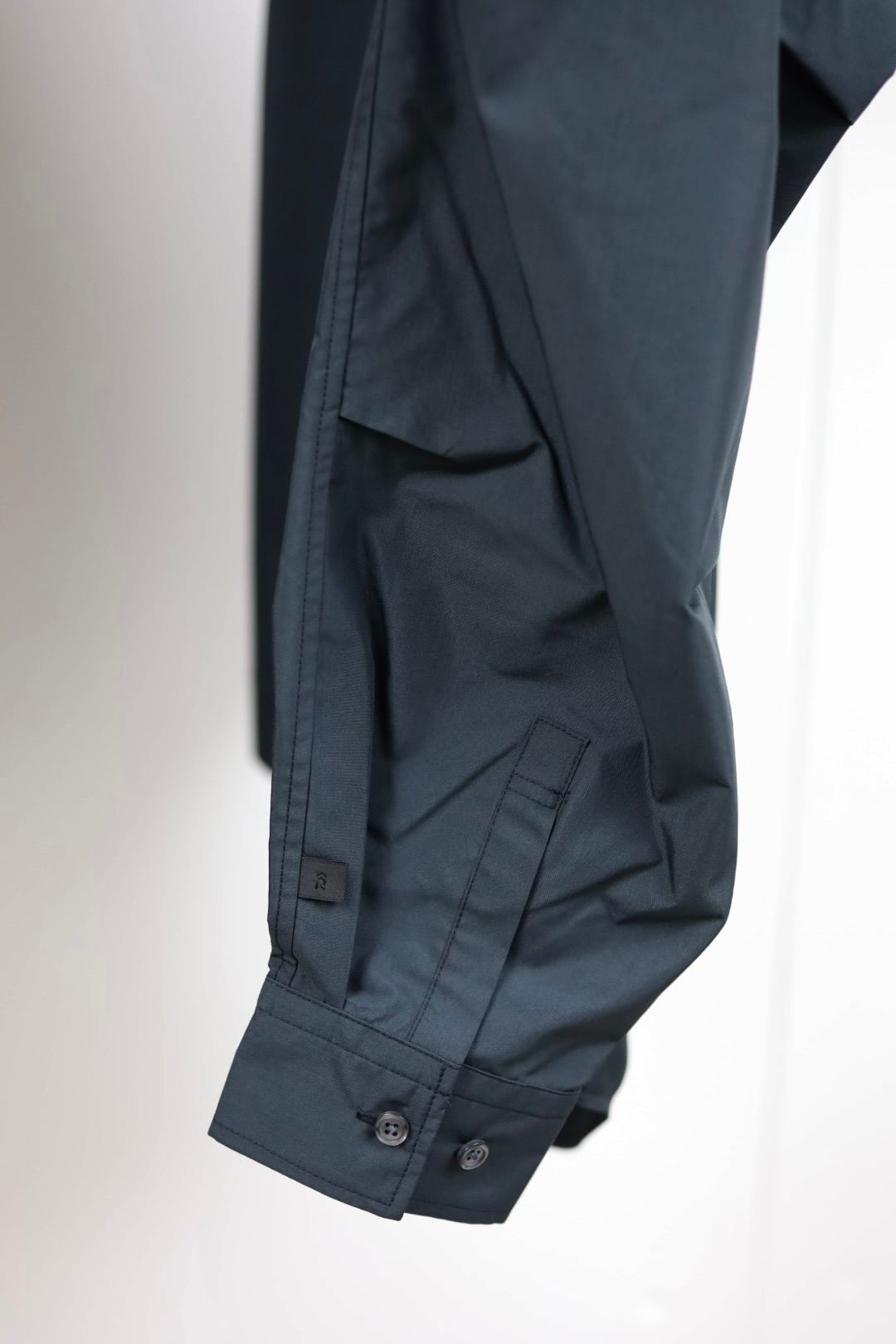 DAIWA PIER39(ダイワピア39) TECH REGULAR COLLAR SHIRT L/S SOLID(BE-81026)INK BLACK☆2月21日(土)発売！