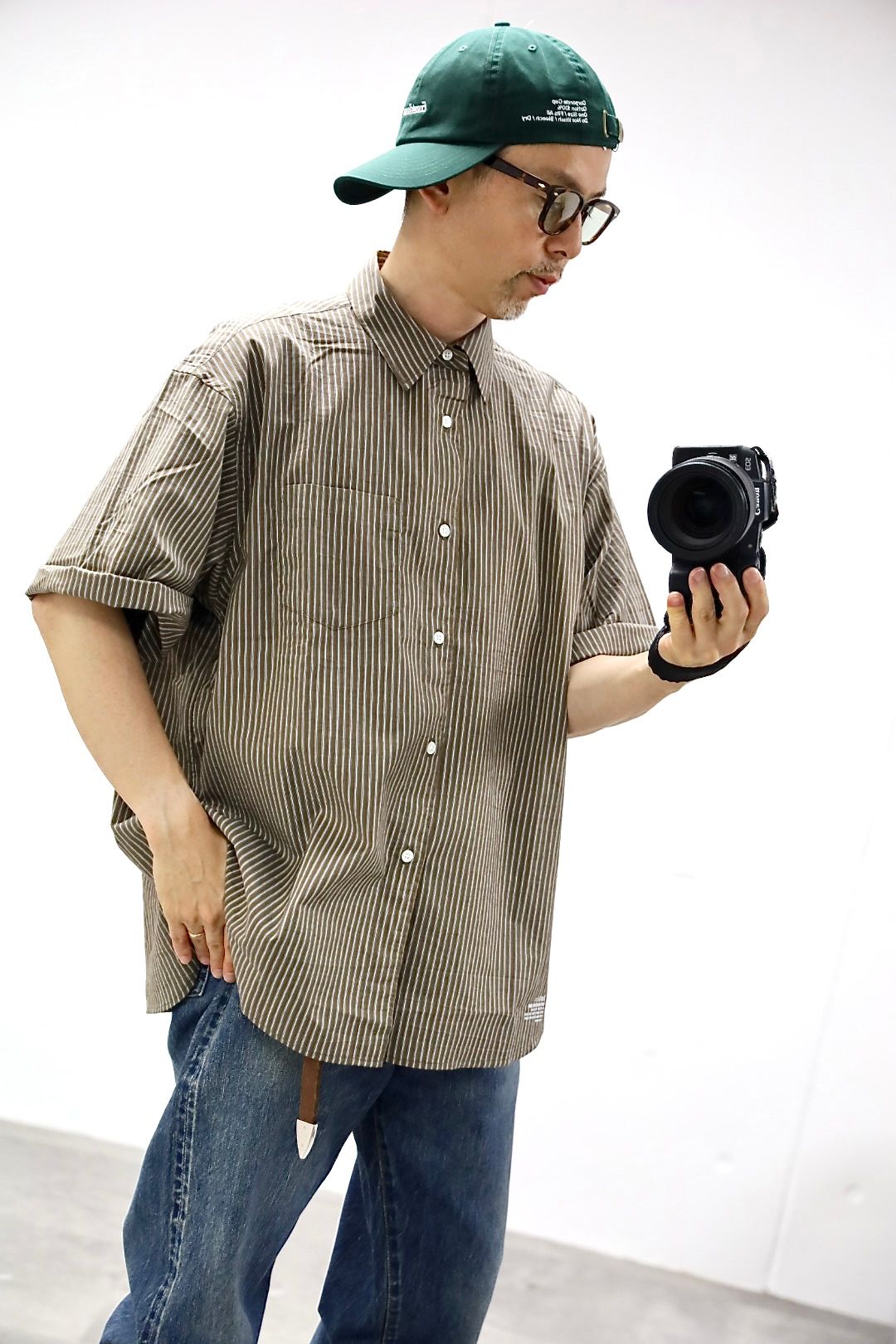 FreshService 26SS HRAFTeX® S/S STRIPE SHIRT"BROWN STRIPE"スタイル