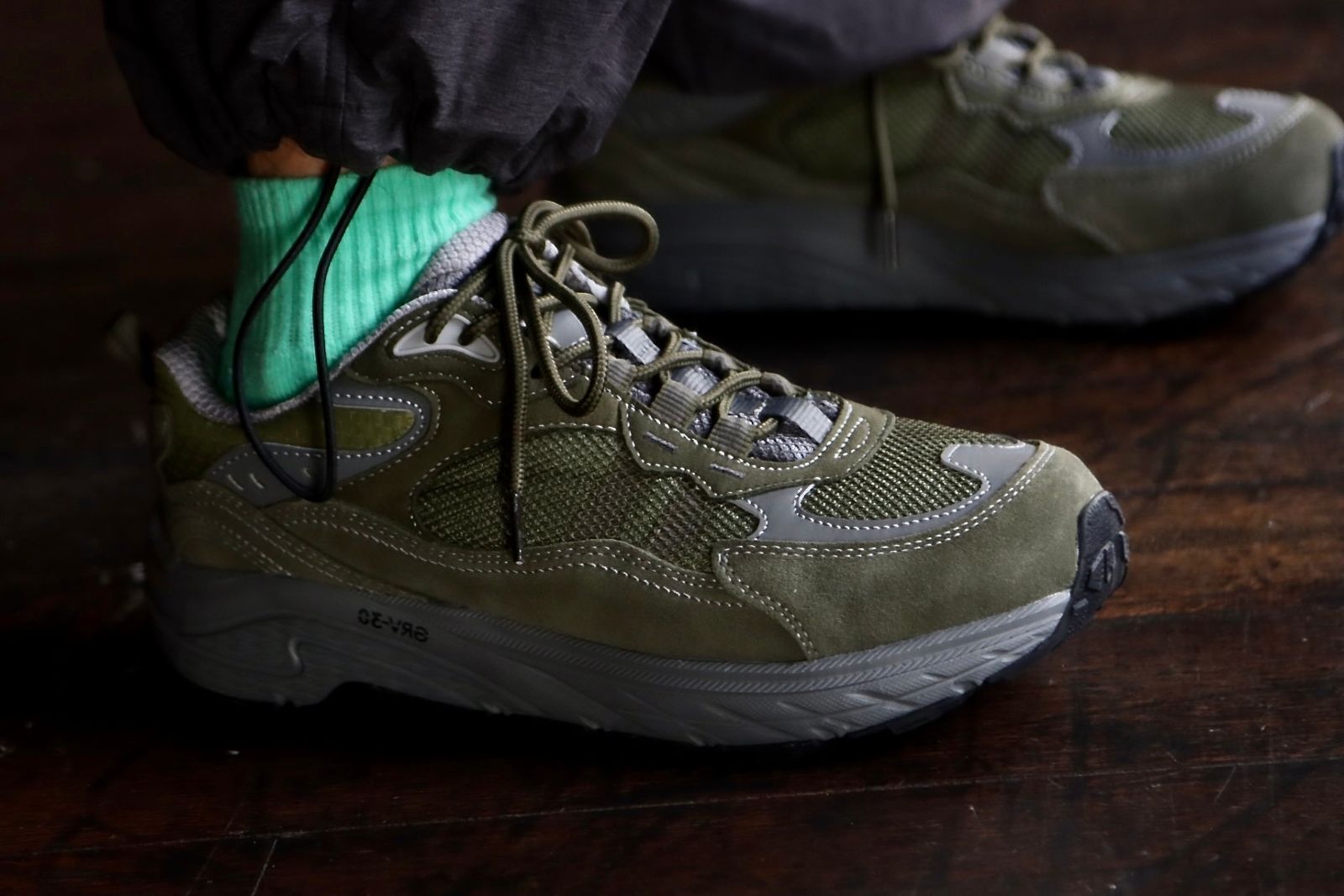 グラフペーパー22AW PERTEX Riversible Hooded Downスタイル.2022.9.23.