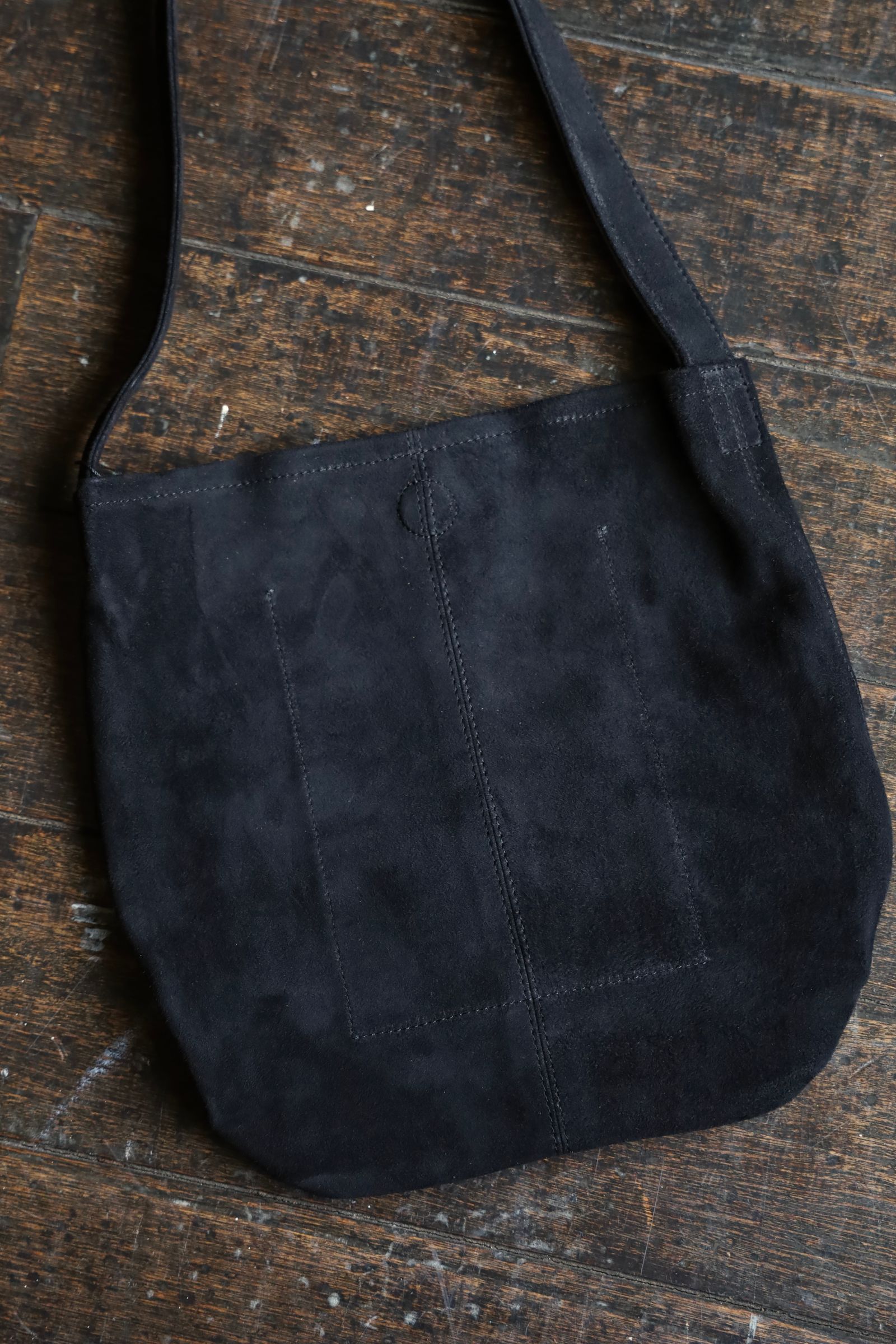 Morphee / モルフェトートバッグ CYLINDER S (CYS-OBK-1 )OIL SUEDE BLACK