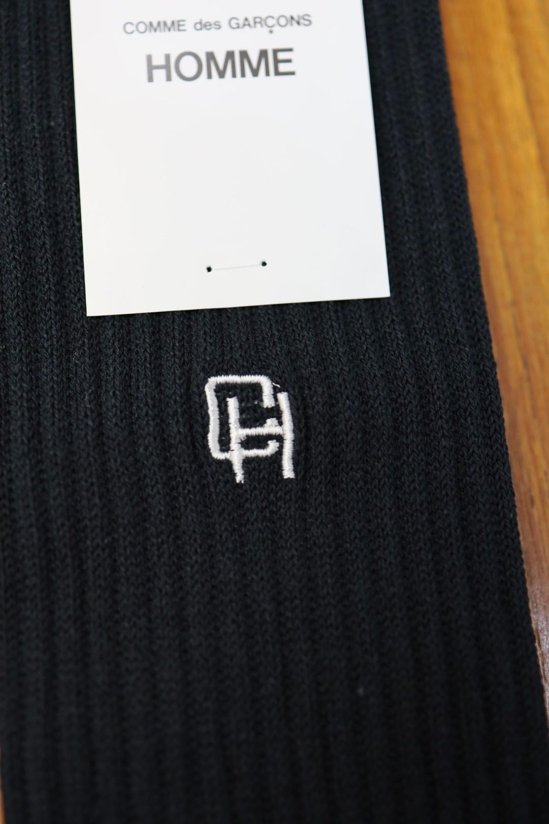 コムデギャルソンオム 綿パイル刺繍ソックス(HQ-K501-051)BLACK☆2月6日(金)発売！