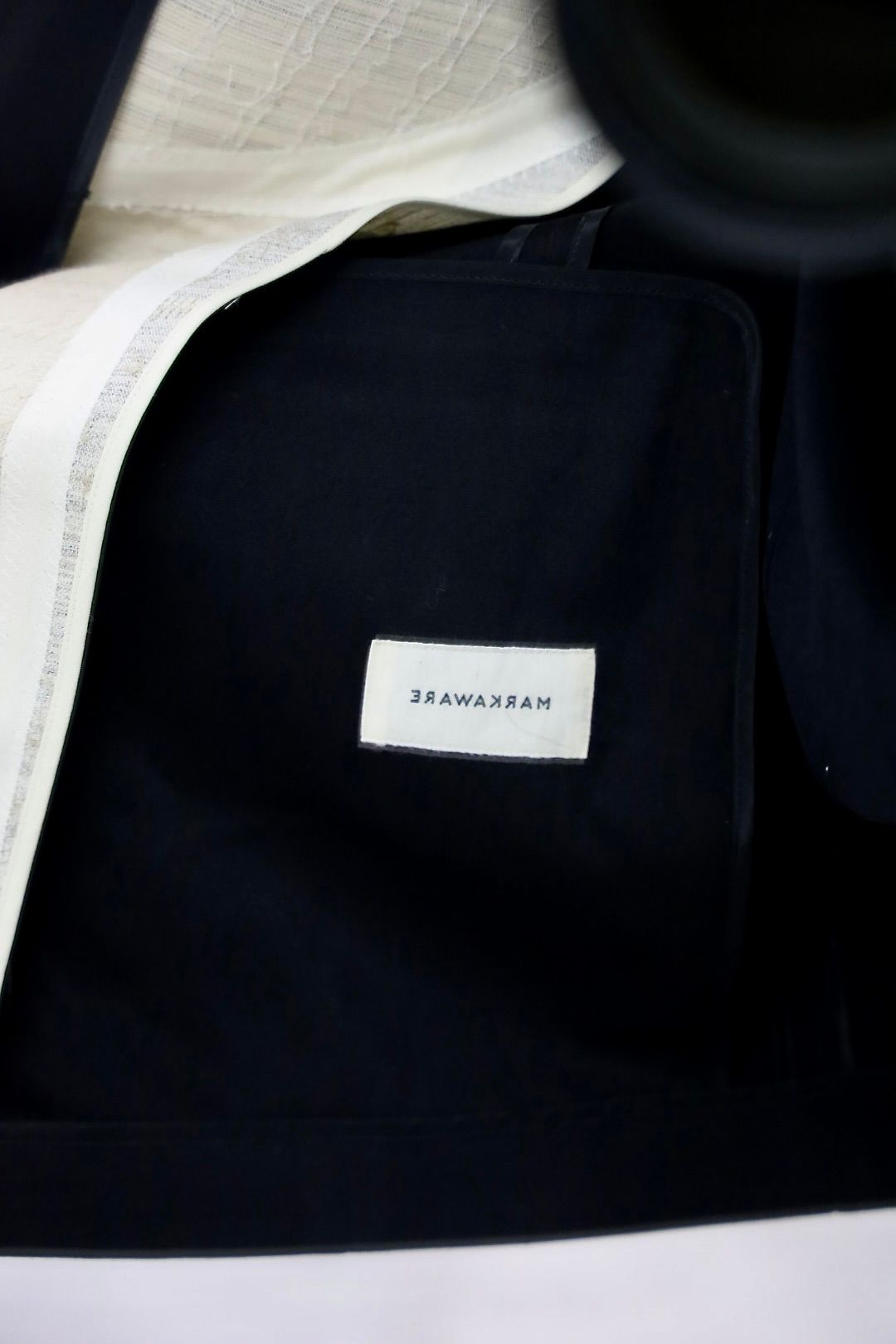 マーカウェア 26SS スーパー200sウールサテン / ギヨームジャケット(A26A13JK01C)BLACK☆新作発売！