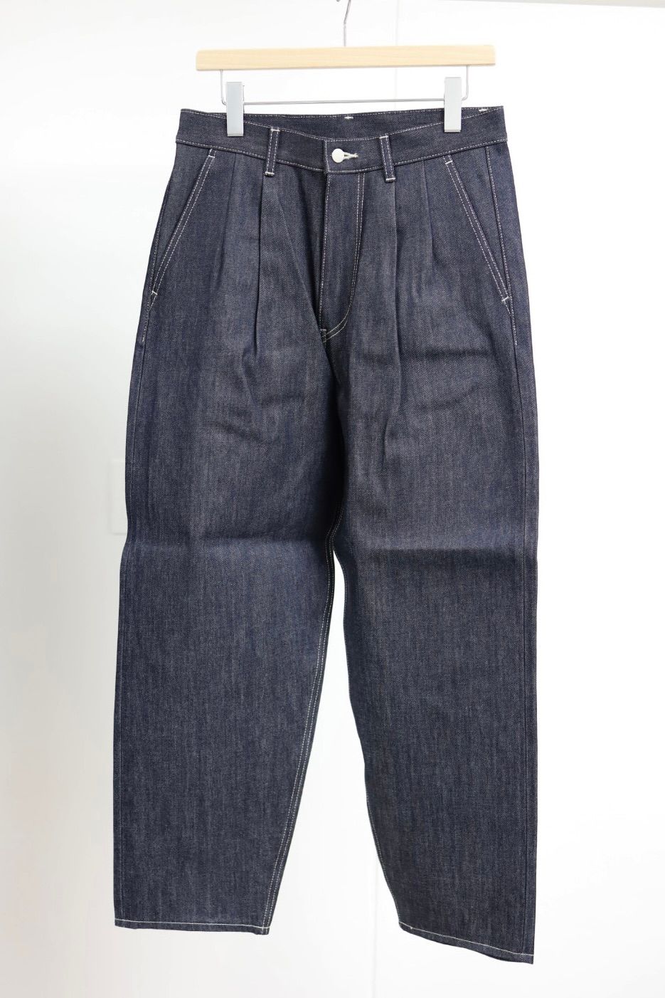 グラフペーパー Selvage Denim Two Tuck Tapered Pants(GU261-40060RB)INDIGO_RIGID★1月24日(土)発売！