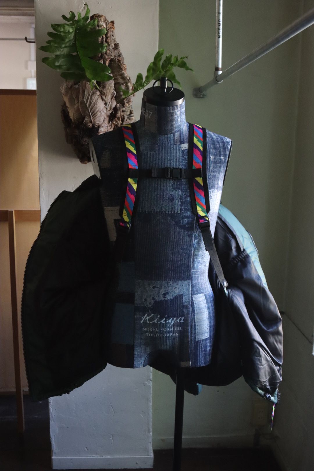 イズネス 23AW FUNCTIONAL DOWN JACKET is-ness×NANGA (1005AWDOWNJK01)GREEN