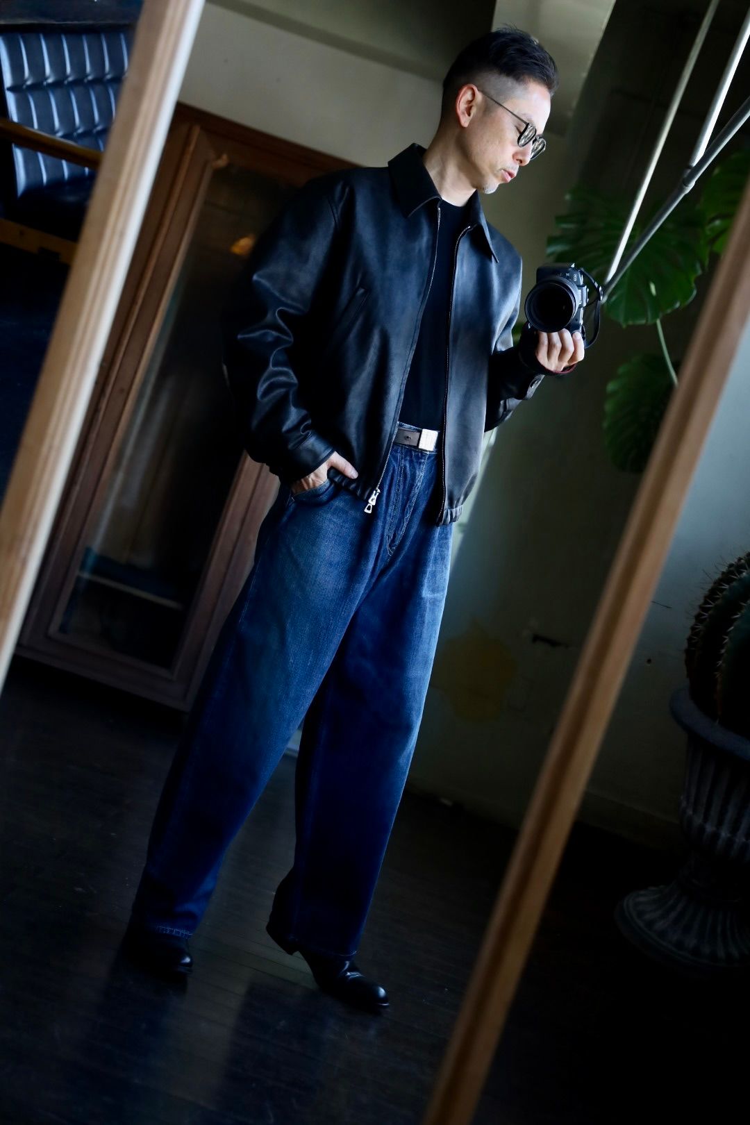 Graphpaper Selvage Denim Two Tuck Pants"DARK FADE"スタイル
