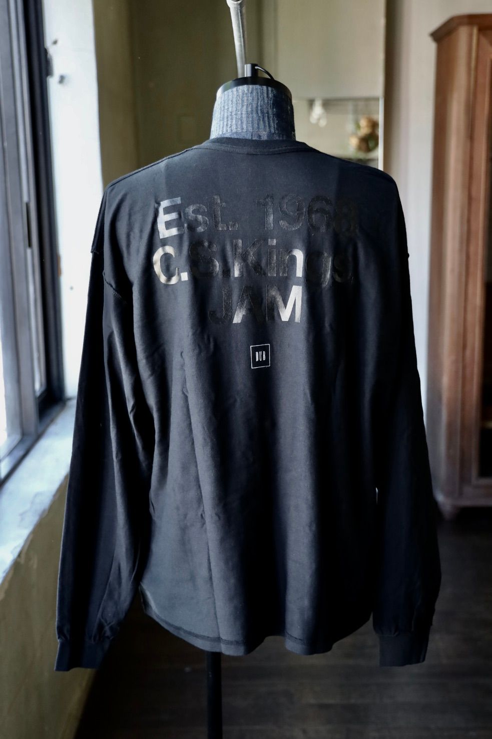 イズネスミュージック 25AW DUB EST LONG SLEEVE T-SHIRT (IMP6_15_DUBESTLS01) BLACK