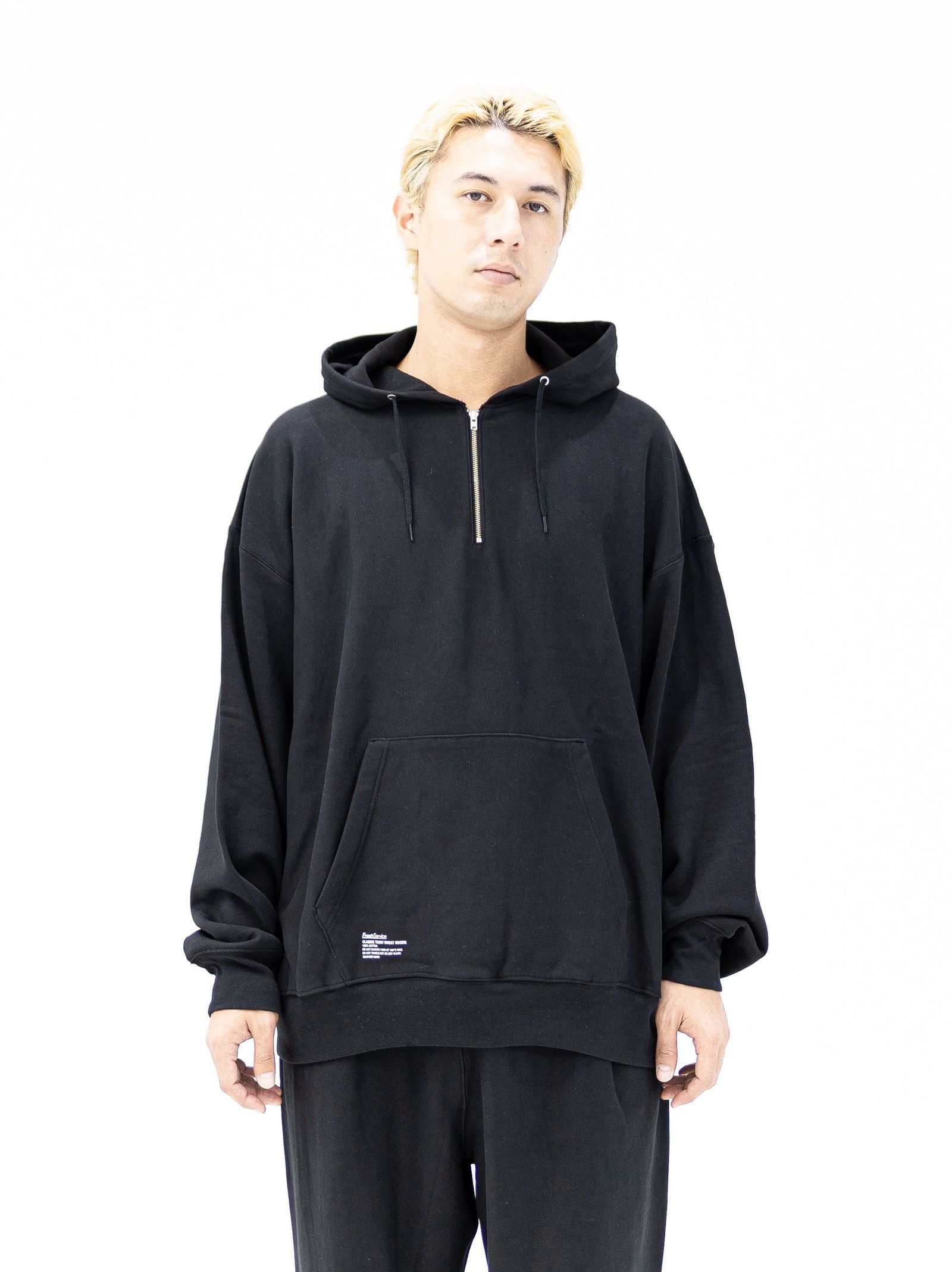 フレッシュサービス CLASSIC TERRY SWEAT HOODIE MARKスタイル