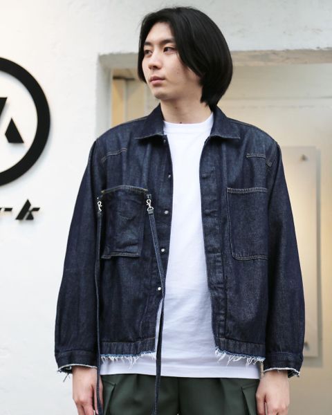 YOKE DETACHABLE POCKET DENIM JACKET(YK21SS0196B) style. 2021.04.05.