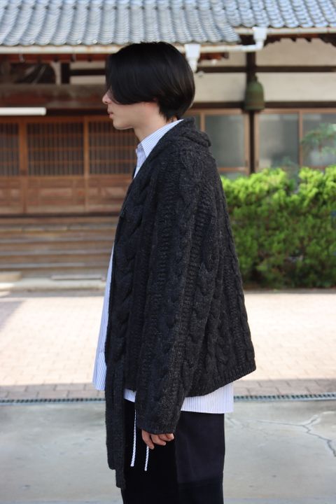 YOKE HAND KNITTING CABLE CARDIGAN(YK21AW0289S) style.2021.10.9.