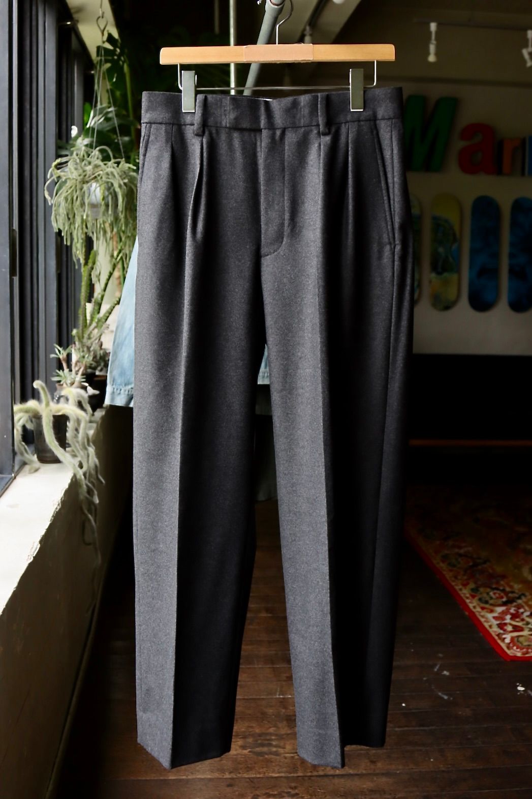 1ldkA.PRESSE  Wide Tapered Trousers CHARCOAL
