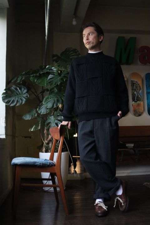 YOKE CROSSING CABLE CREW NECK KNIT"BLACK"style