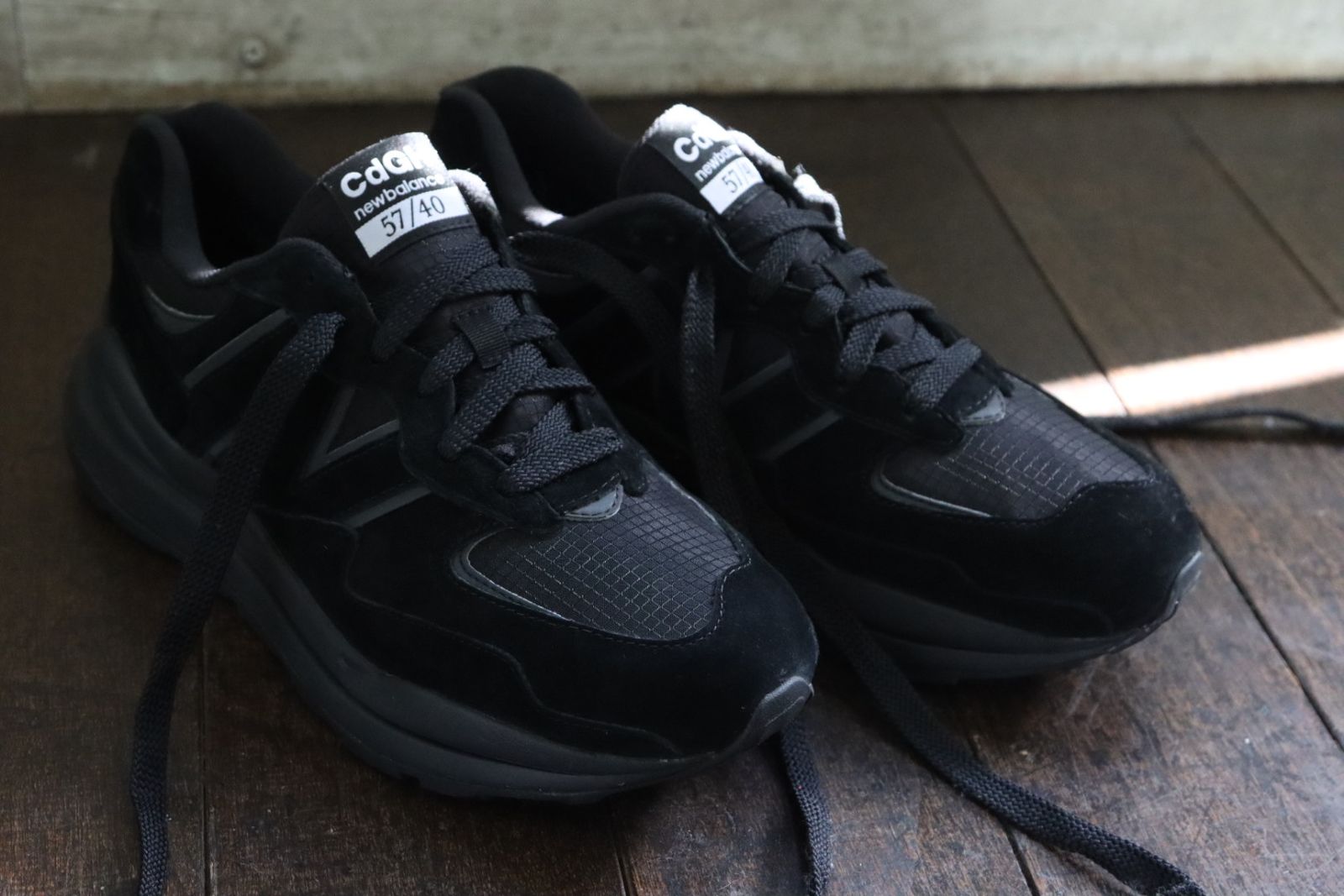 COMME des GARÇONS HOMME × New Balance 57/40コラボスニーカー 10月1日(金)発売 | mark