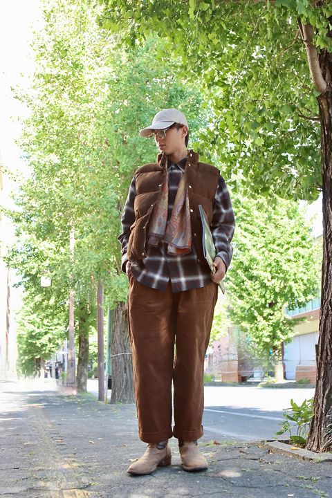 A.PRESSE 23AW Suede Down Vestスタイル