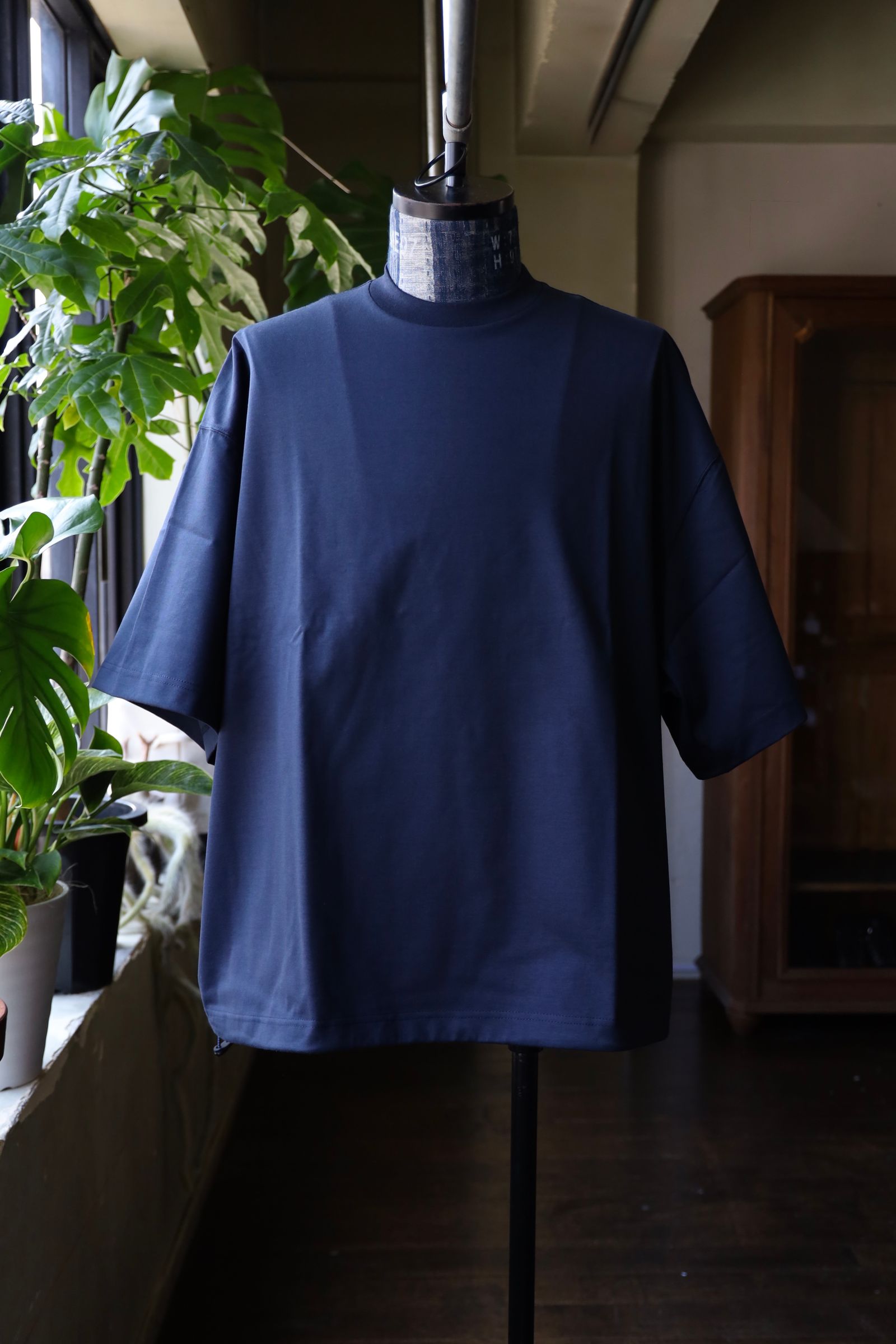 イズネス25SS BALLOON SHORT SLEEVE T-SHIRT(25SS_03_31SSSH05-1)NAVY