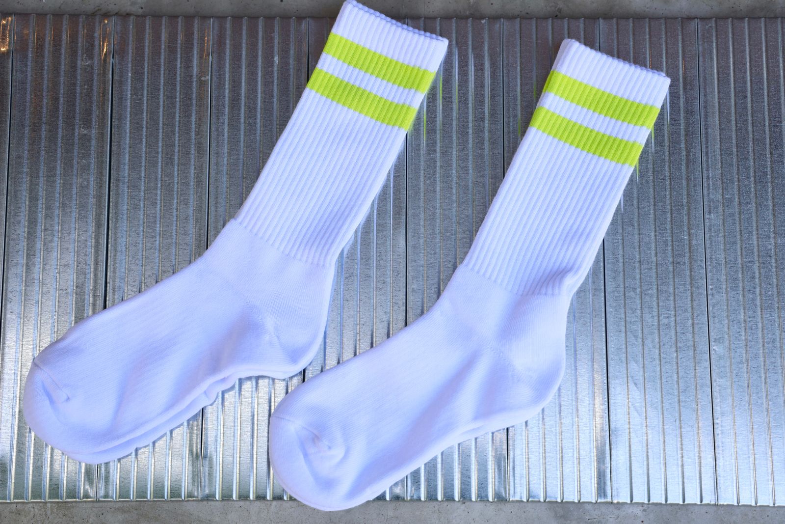 フレッシュサービスソックス 2-PACK LINE CREW SOCKS (YELLOW)