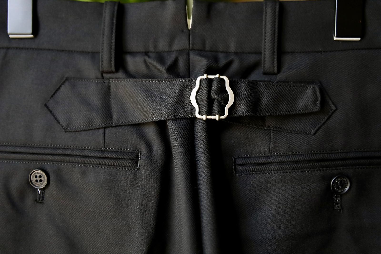 コムデギャルソンオム24AW ウールサージタックパンツ(HN-P006-051)BLACK