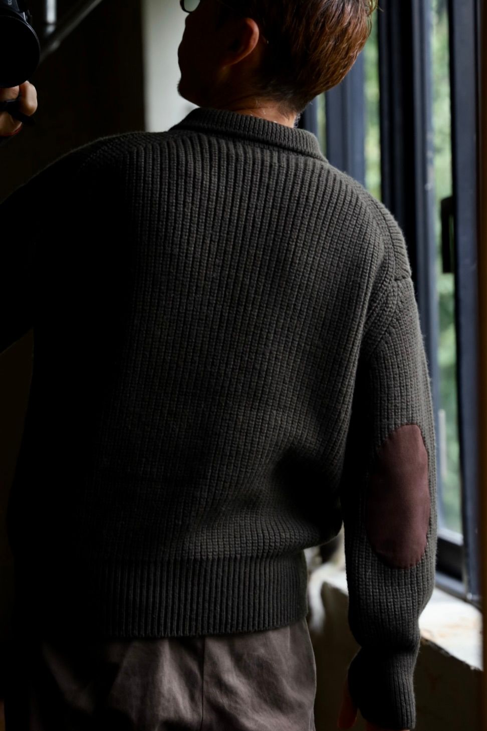 マーカウェア 26AW RIBBED POLO COLLAR JUMPER(A26C24SW02C)DARK OLIVE☆新作発売！