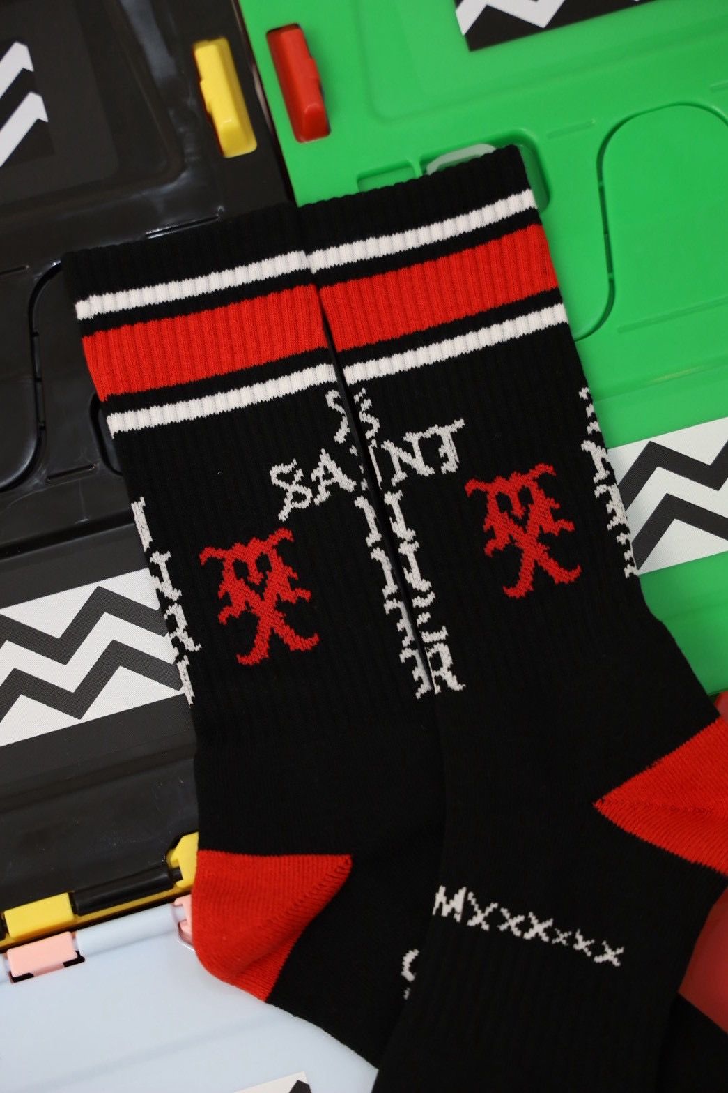 セントマイケル SINNER SOCKS (SM-HR1-0000-112)BLACK/RED★10月11日(土)発売！