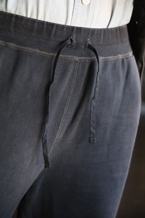 A.PRESSE Vintage Sweat Pantsスタイル