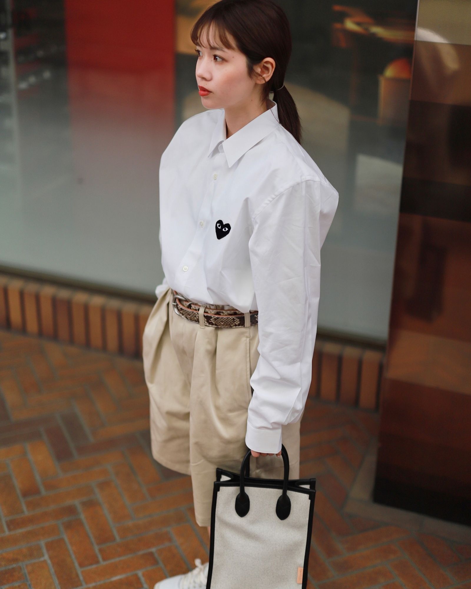 プレイコムデギャルソン MEN'S SHIRT (WHITE×BLACK HEART)