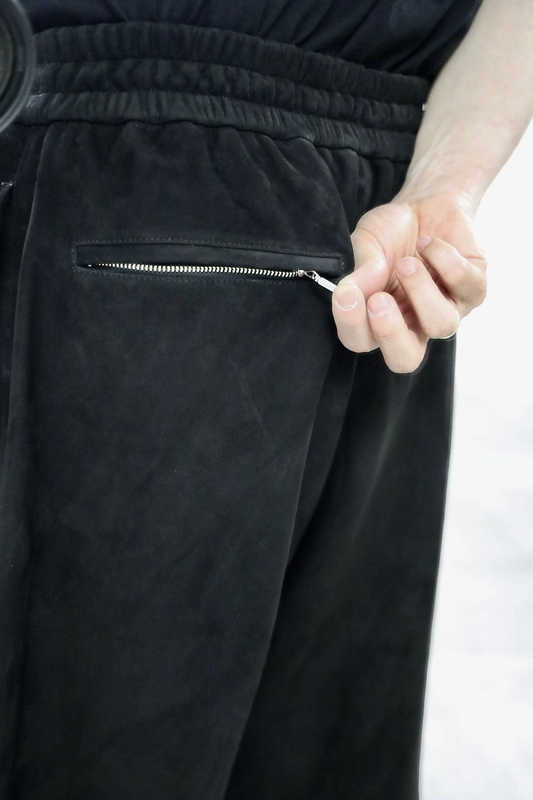 Graphpaper 26SS Cow Nubuck Leather L/S Oversized Regular Collar Shirt"BLACK"スタイル