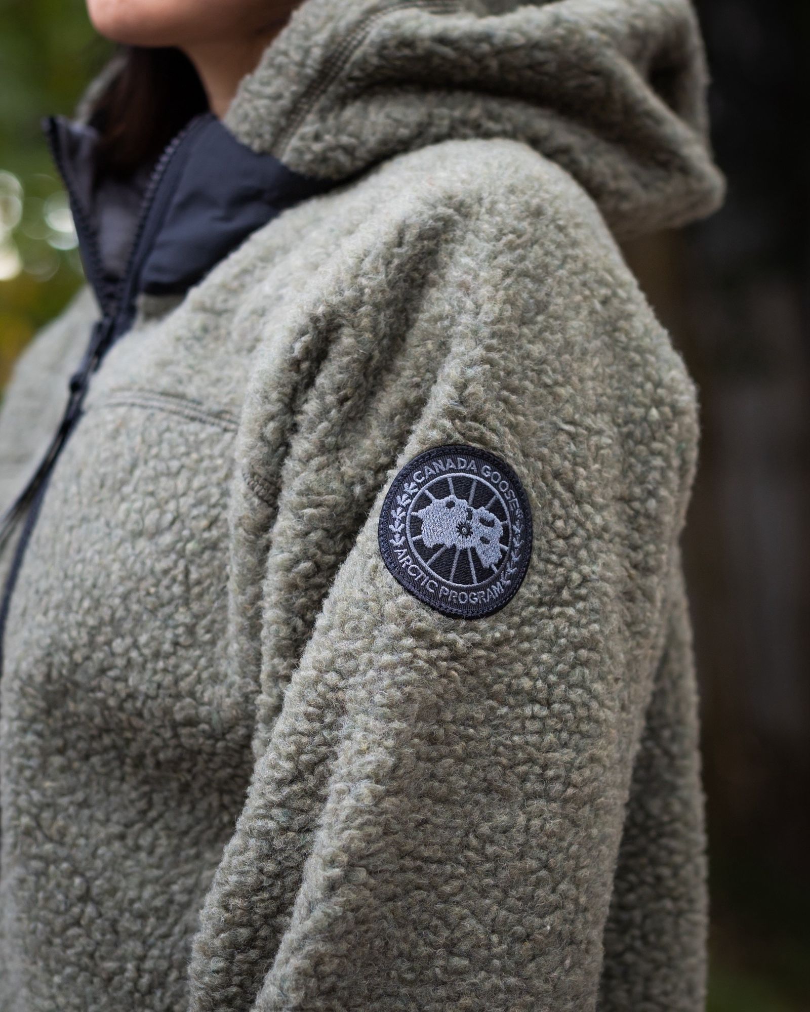 カナダグース レディース Simcoe Oversized Hoodie Kind High Pile Fleece Black Label (7016WB)Smokey Sage☆新作発売！