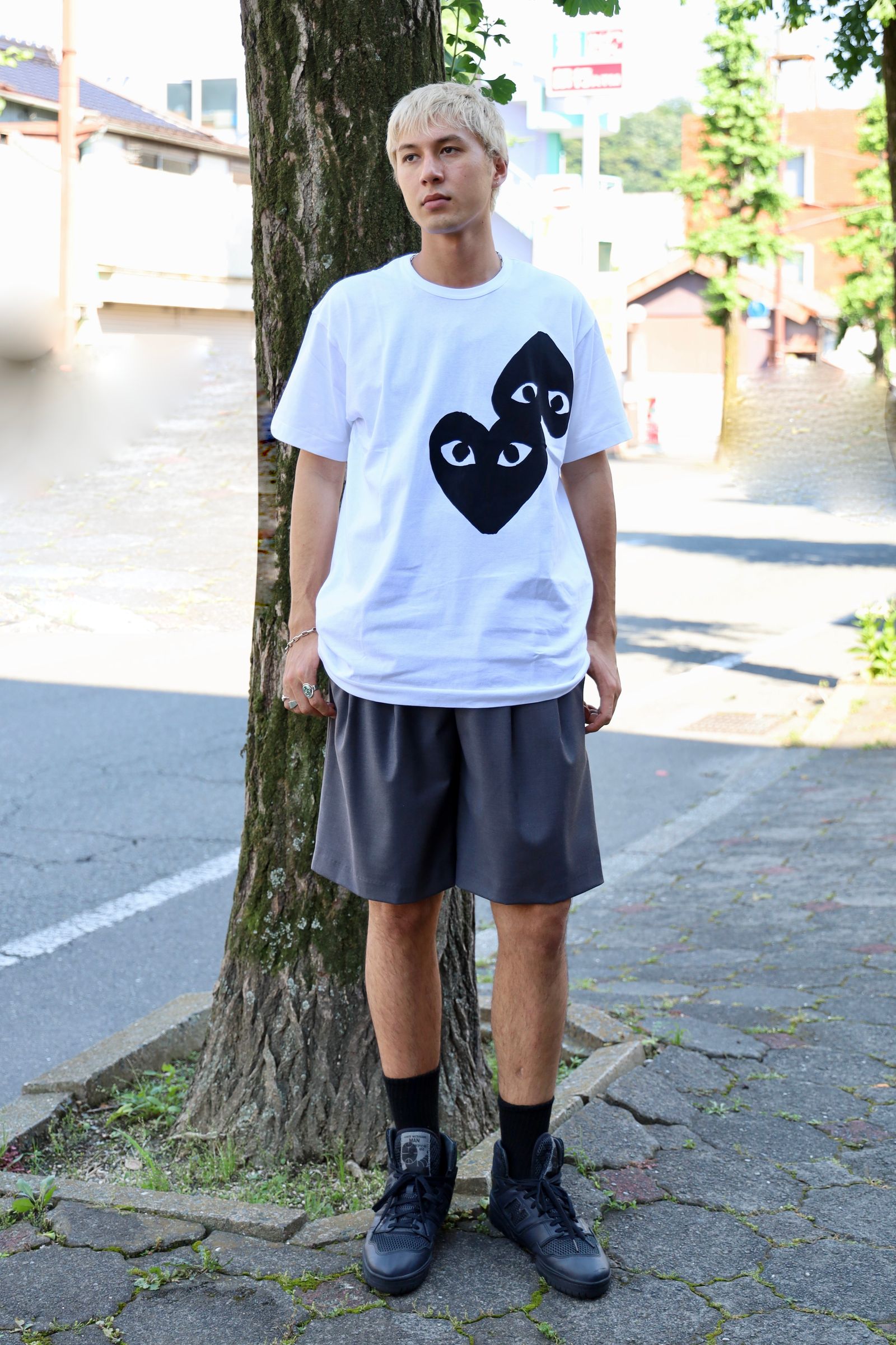 プレイコムデギャルソン(PLAY COMME DES GARCONS)|刺繍ロゴT