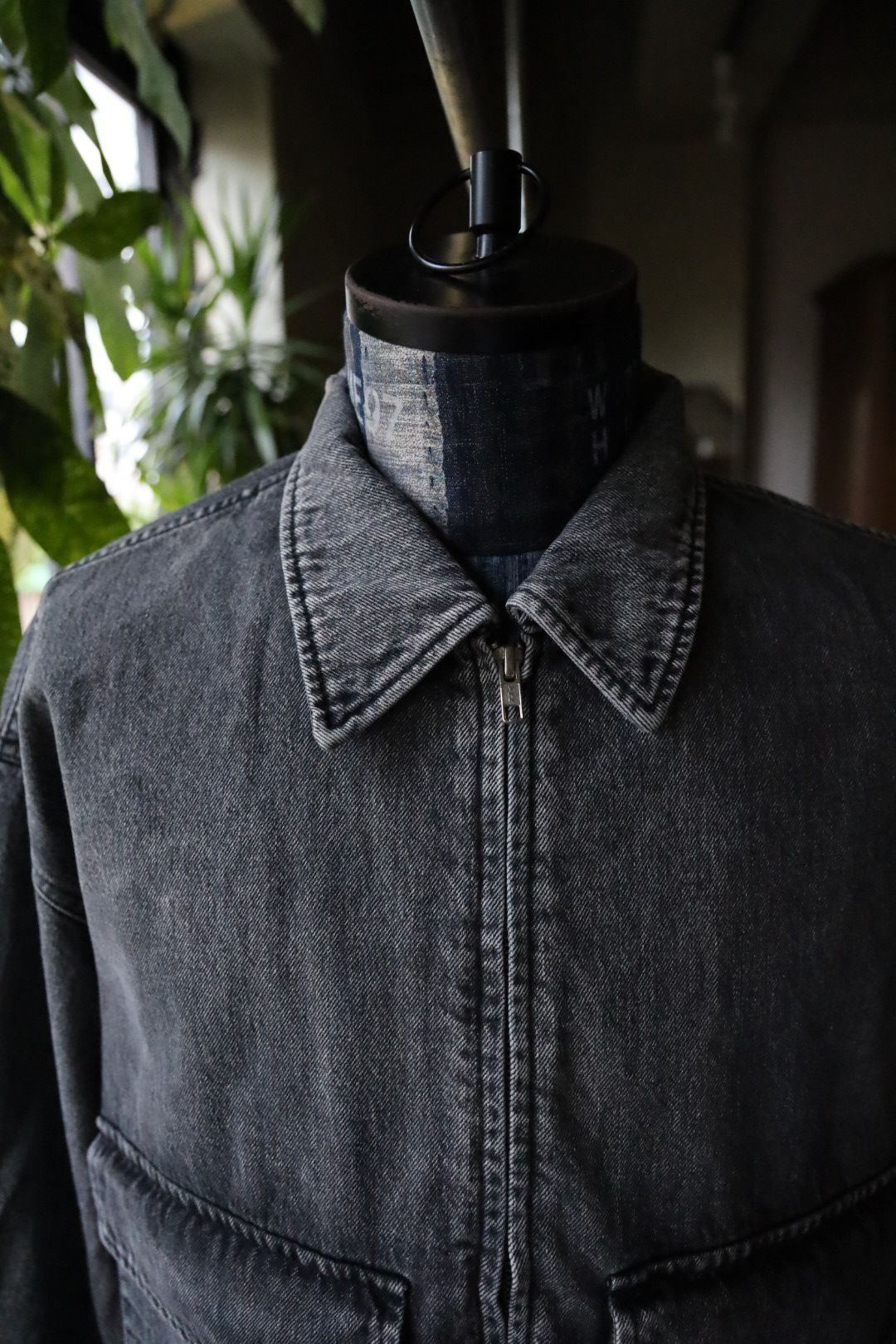 グラフペーパー Selvage Denim Zip Jacket(GU253-20056LB) BLACK_LIGHT FADE